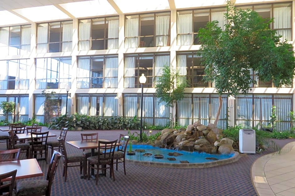 Days Inn by Wyndham Columbus Airport