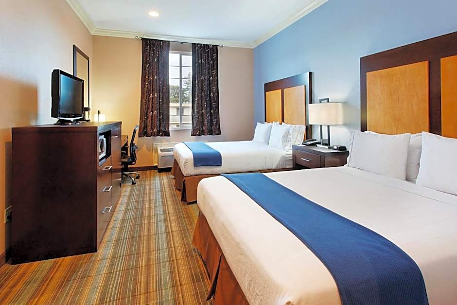 Holiday Inn Express Benicia By IHG