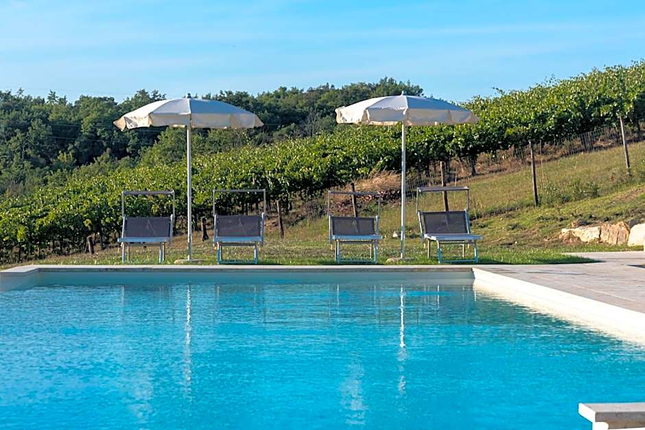 Chianti B&B Design infinity pool shared