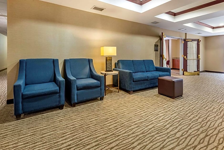 Comfort Suites Newark - Harrison