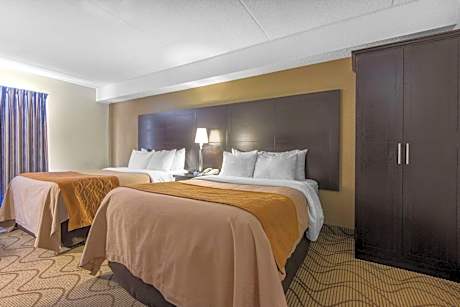 Queen Room with Two Queen Beds - Non-Smoking