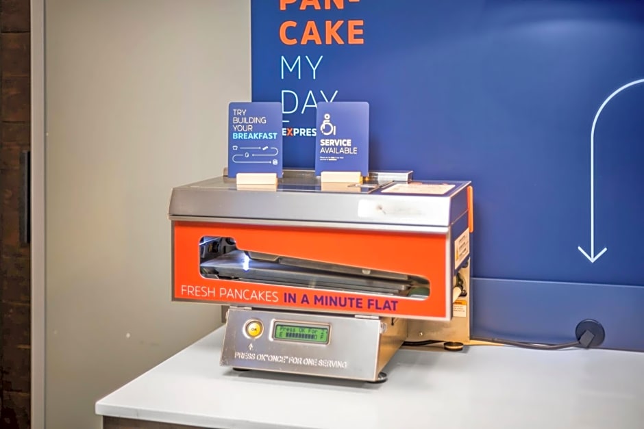 Holiday Inn Express Chicago Northwest-Vernon Hills By IHG