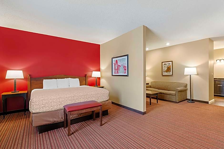 Best Western Plus Dutch Haus Inn and Suites