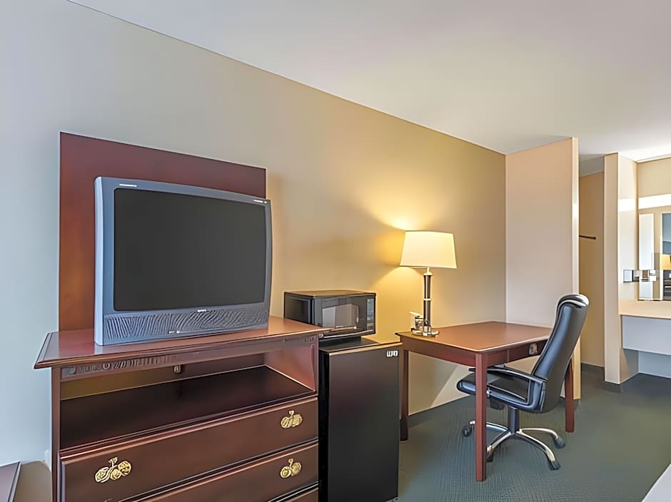 Days Inn by Wyndham Batesville AR