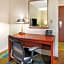 La Quinta Inn & Suites by Wyndham Albuquerque Journal Ctr Nw