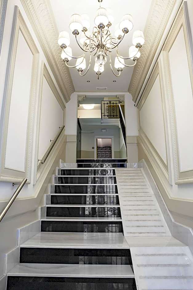 AinB Eixample-Miro Apartments