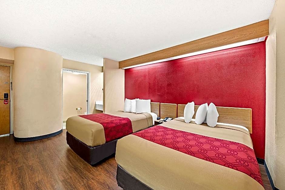 Econo Lodge London North