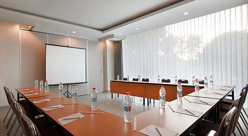 Amaris Hotel Darmo - Surabaya