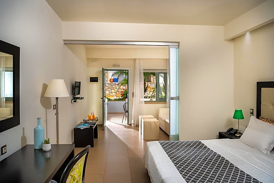 Angela Suites Boutique Hotel