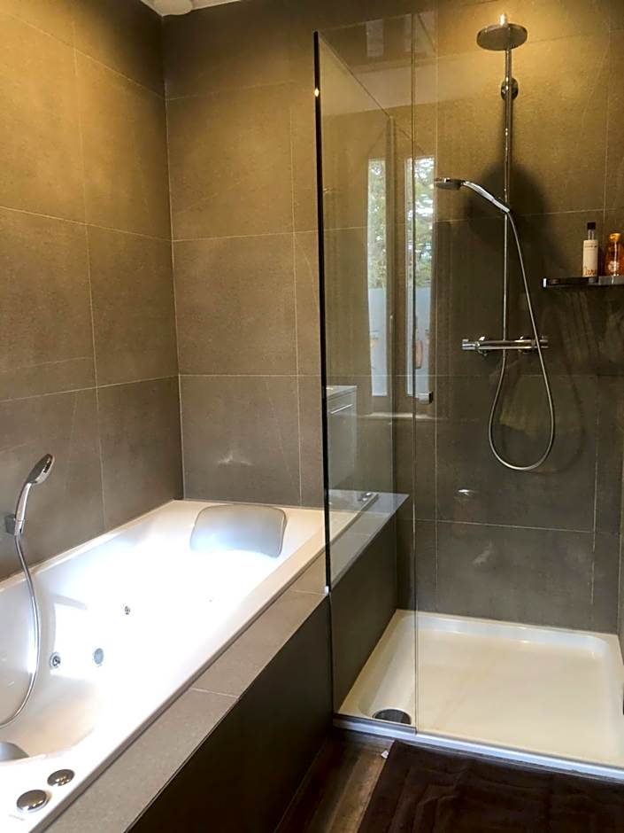 Hotel Duivels Paterke Harelbeeksestraat 29, 8500 Kortrijk