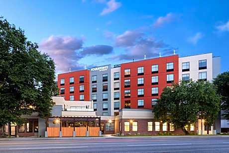 Four Points by Sheraton Penticton at the Convention Centre