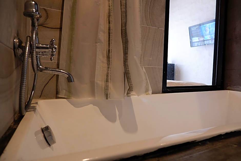 Black Elephant Boutique