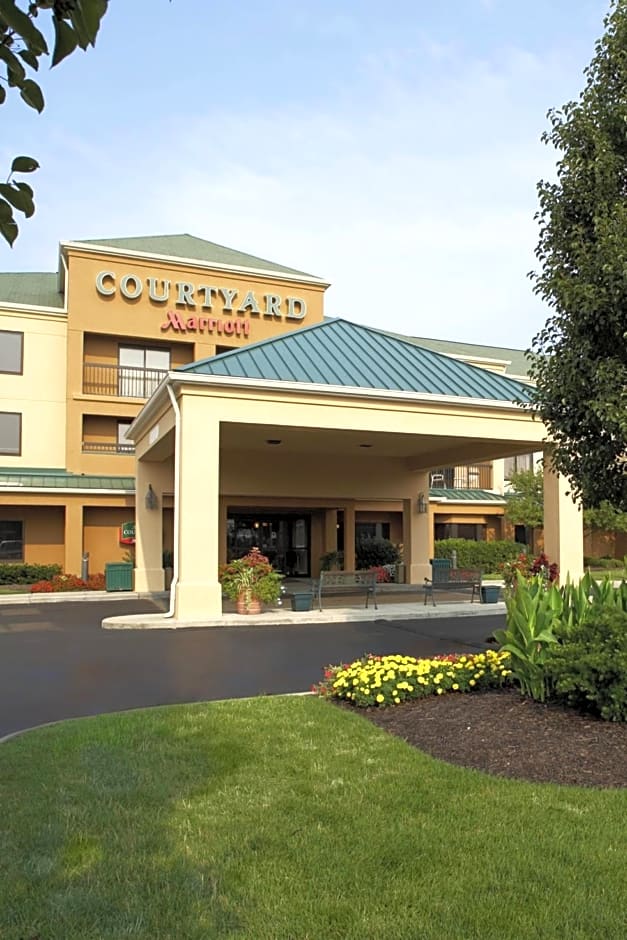 Courtyard Newark Granville