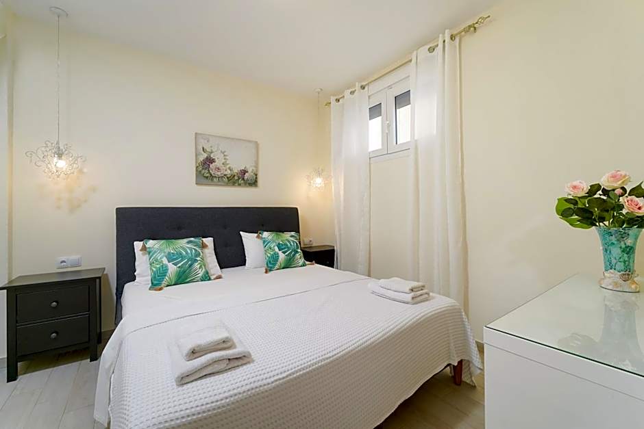 INROY SEA VIEW APARTMENTS