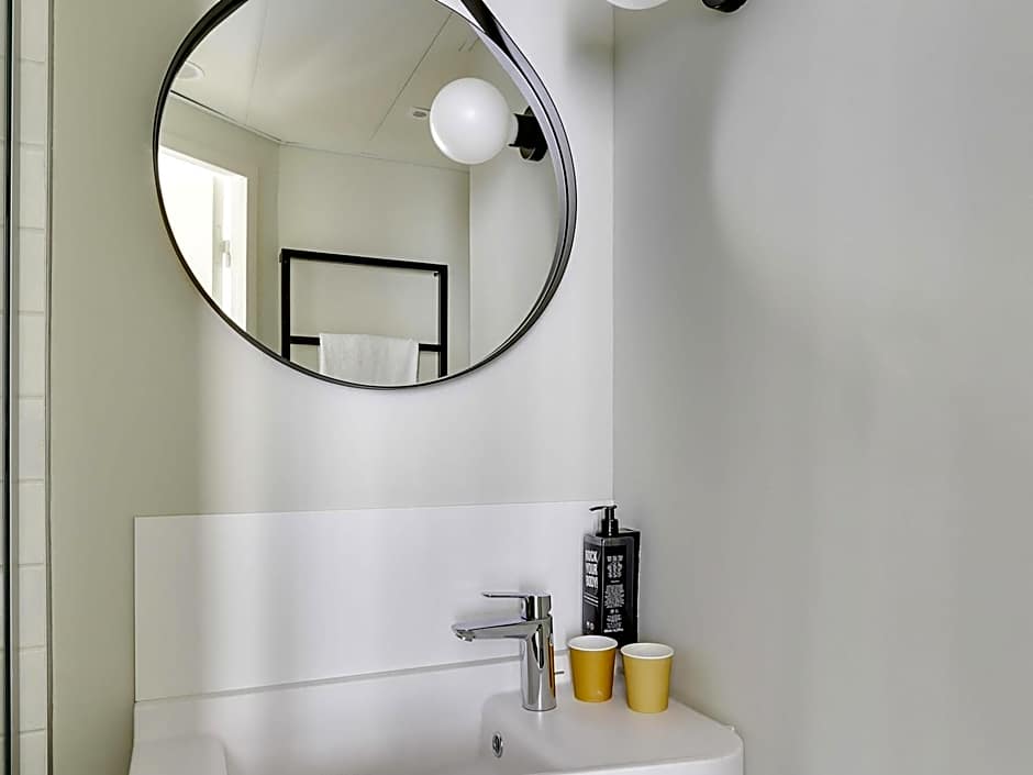 ibis Levallois Perret