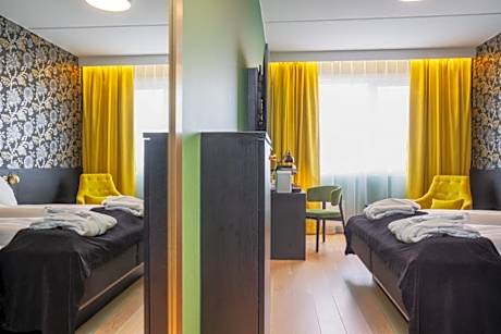 Superior Double or Twin Room with Sea View