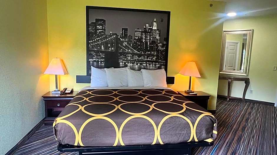 Super 8 by Wyndham Albany