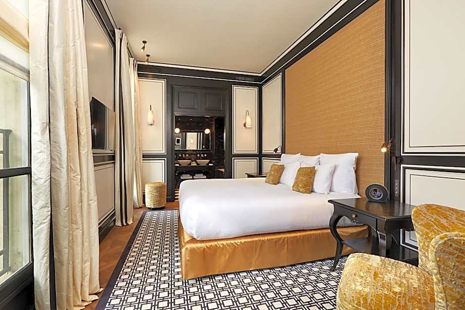 Le Pavillon de la Reine & Spa, Place des Vosges