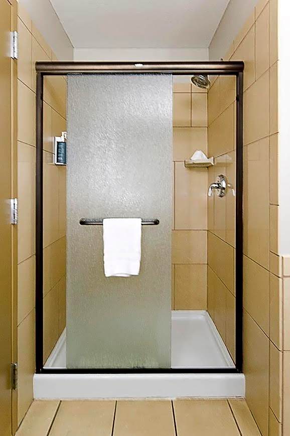 ClubHouse Hotel and Suites Pierre