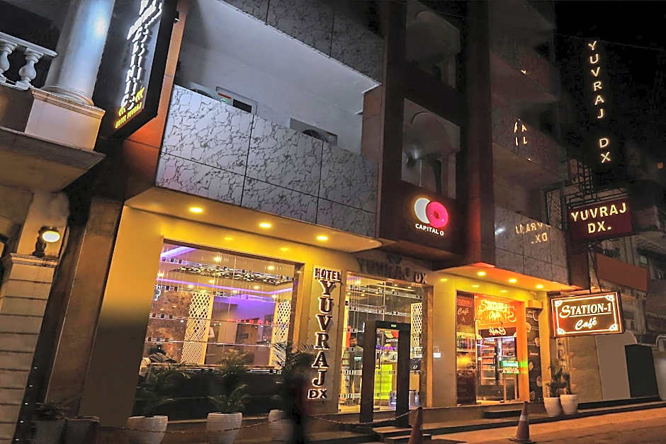 Capital O 2242 Hotel Yuvraj Deluxe