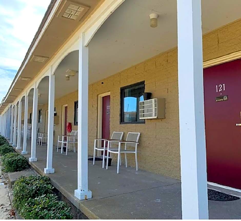 Outer Banks Motor Lodge