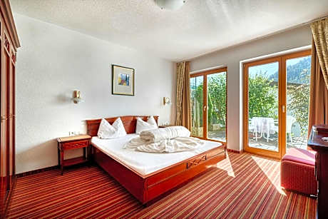 Two-Bedroom Apartment with Terrace