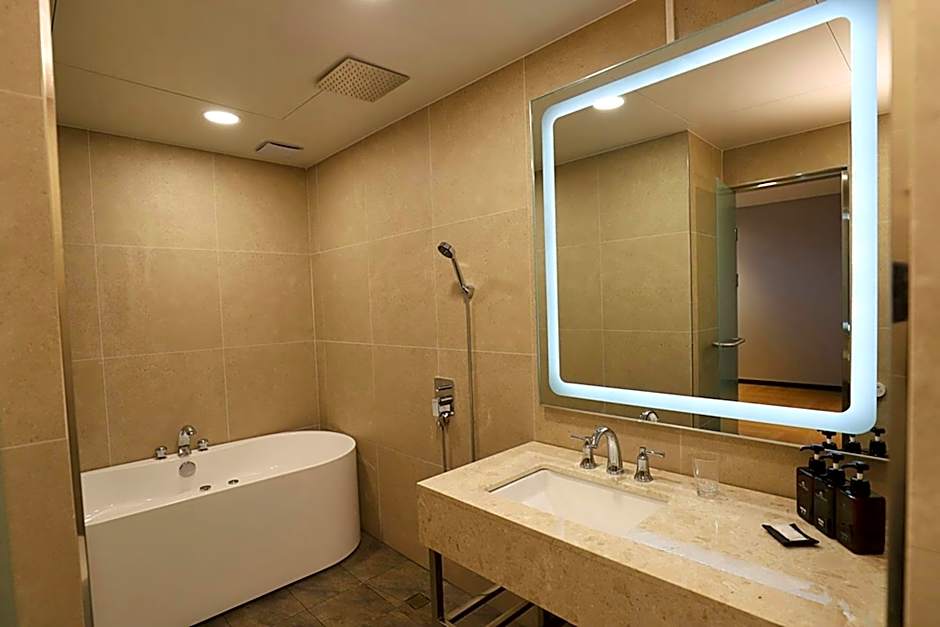 Dongducheon Hotel The Gray