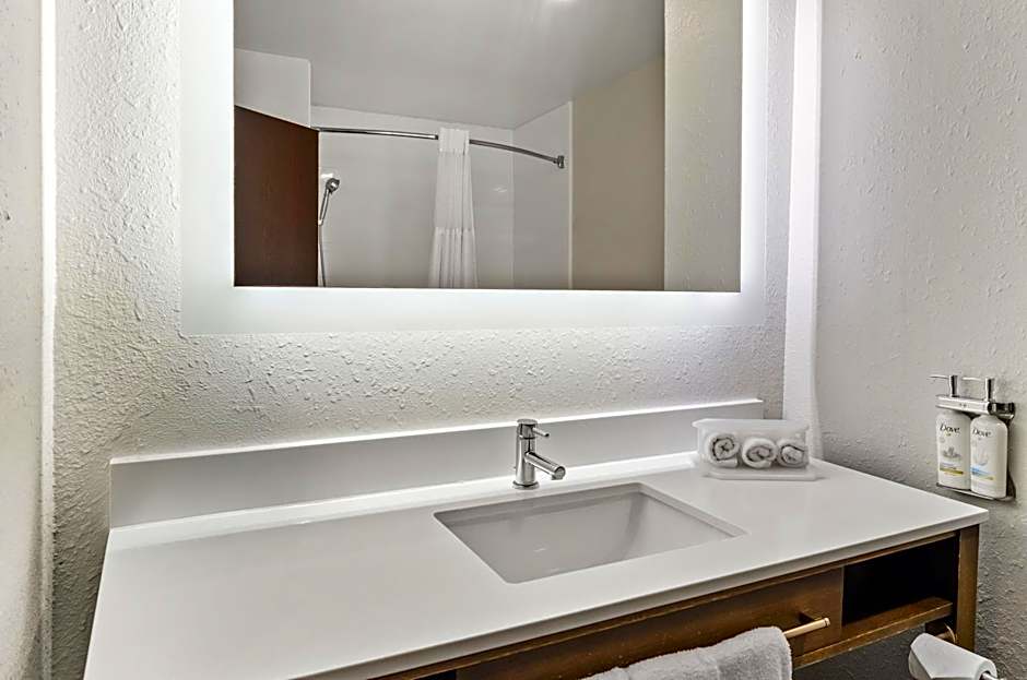 Holiday Inn Express Princeton/I-77 By IHG