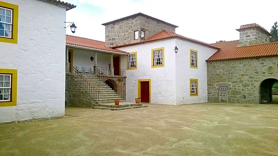 Casa da Portela de Sampriz