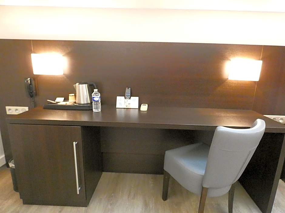 Hotel Be Guest Limoges Sud ex Black & Green