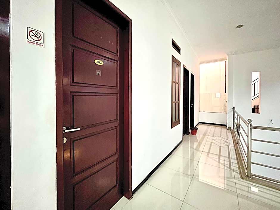 D Maktab Syariah Mitra RedDoorz Malang