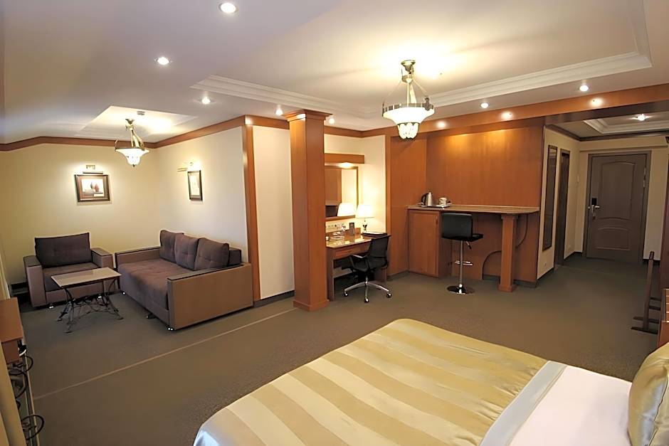 Hotel Uyut