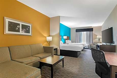 Best Western Plus Hiawatha Hotel