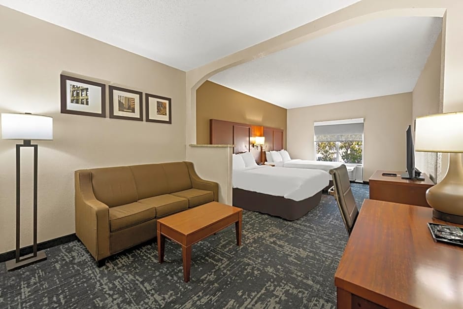 Comfort Suites Kansas City-Liberty