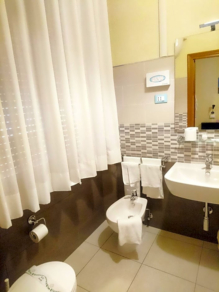 Giappone Inn Parking Hotel
