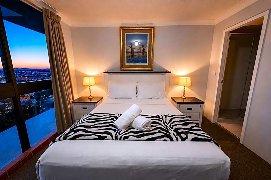 Broadwater Shores Waterfront Apartments