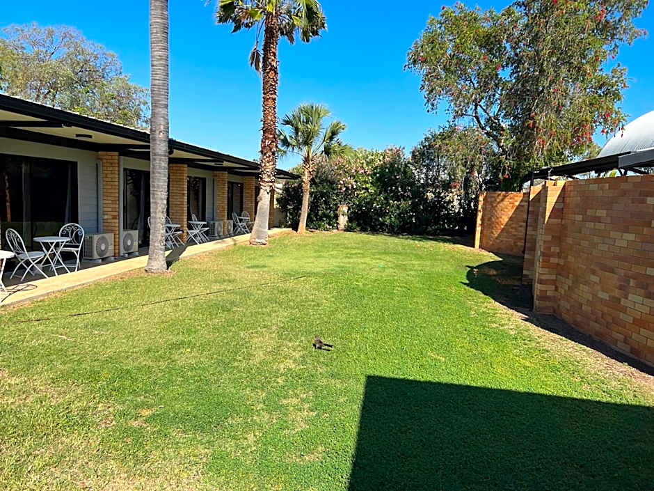 Jumbuck Motel - Oil Friendly Price