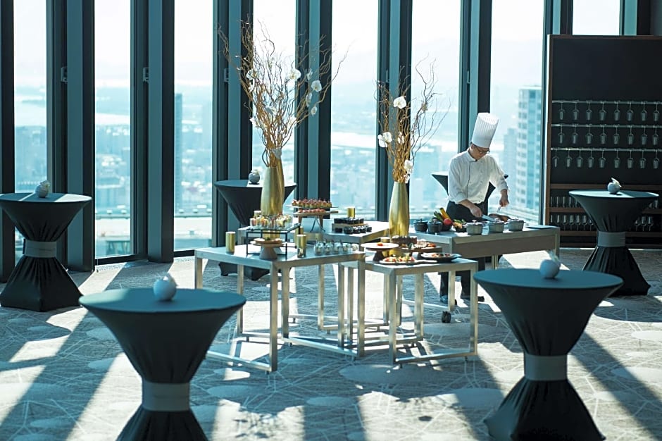 Conrad Osaka