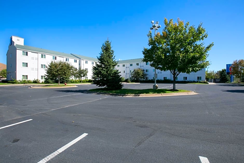 Motel 6-Brooklyn Center, MN - Minneapolis