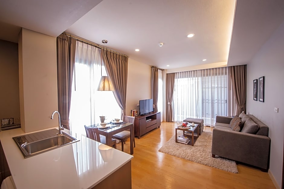 Burgundy Residence 304