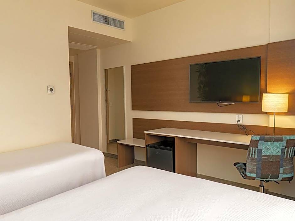 ibis Styles Curitiba Airport