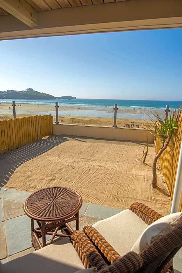 Tolcarne Beach Colonial Restaurant and Rooms