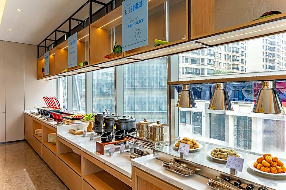 Holiday Inn Express Taizhou City Center By IHG