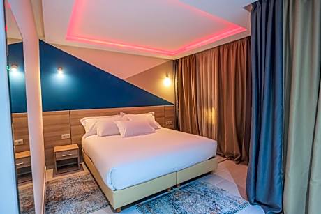 Superior Double or Twin Room with Terrace