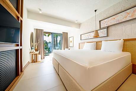 Deluxe Bungalow with Sea View