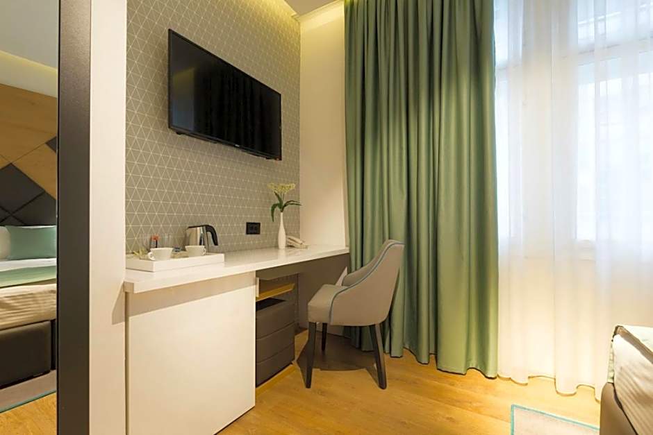 Capital Hotel Garni