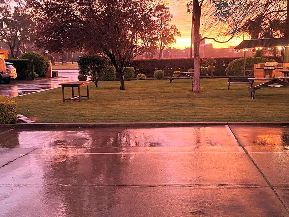 City Park Motel and Apartments