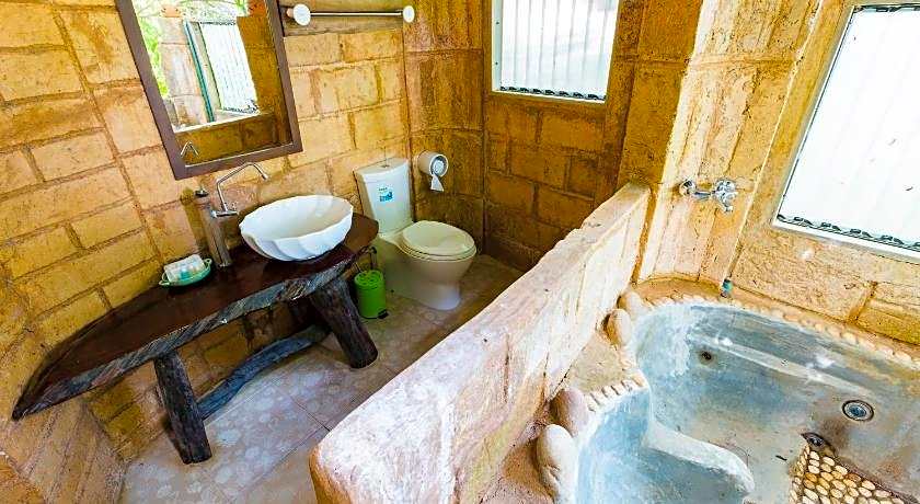 Baandin Chiewlarn Resort