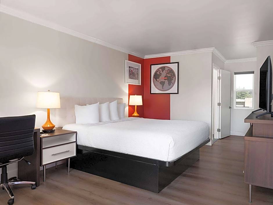 Ramada by Wyndham San Diego Poway Miramar