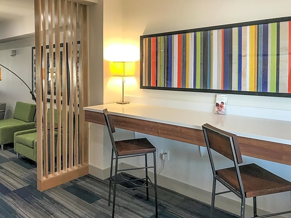Holiday Inn Express Hotel & Suites Lubbock West By IHG